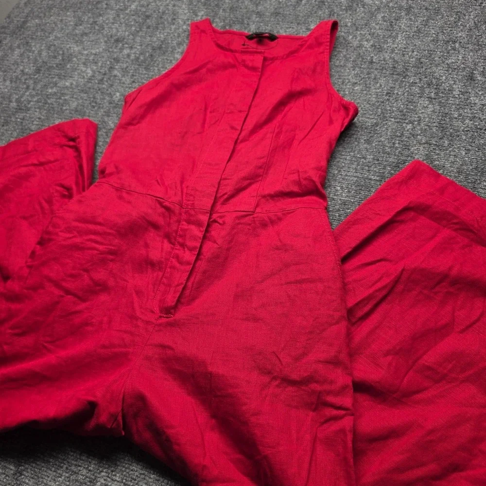 Banana Republic make vibrant