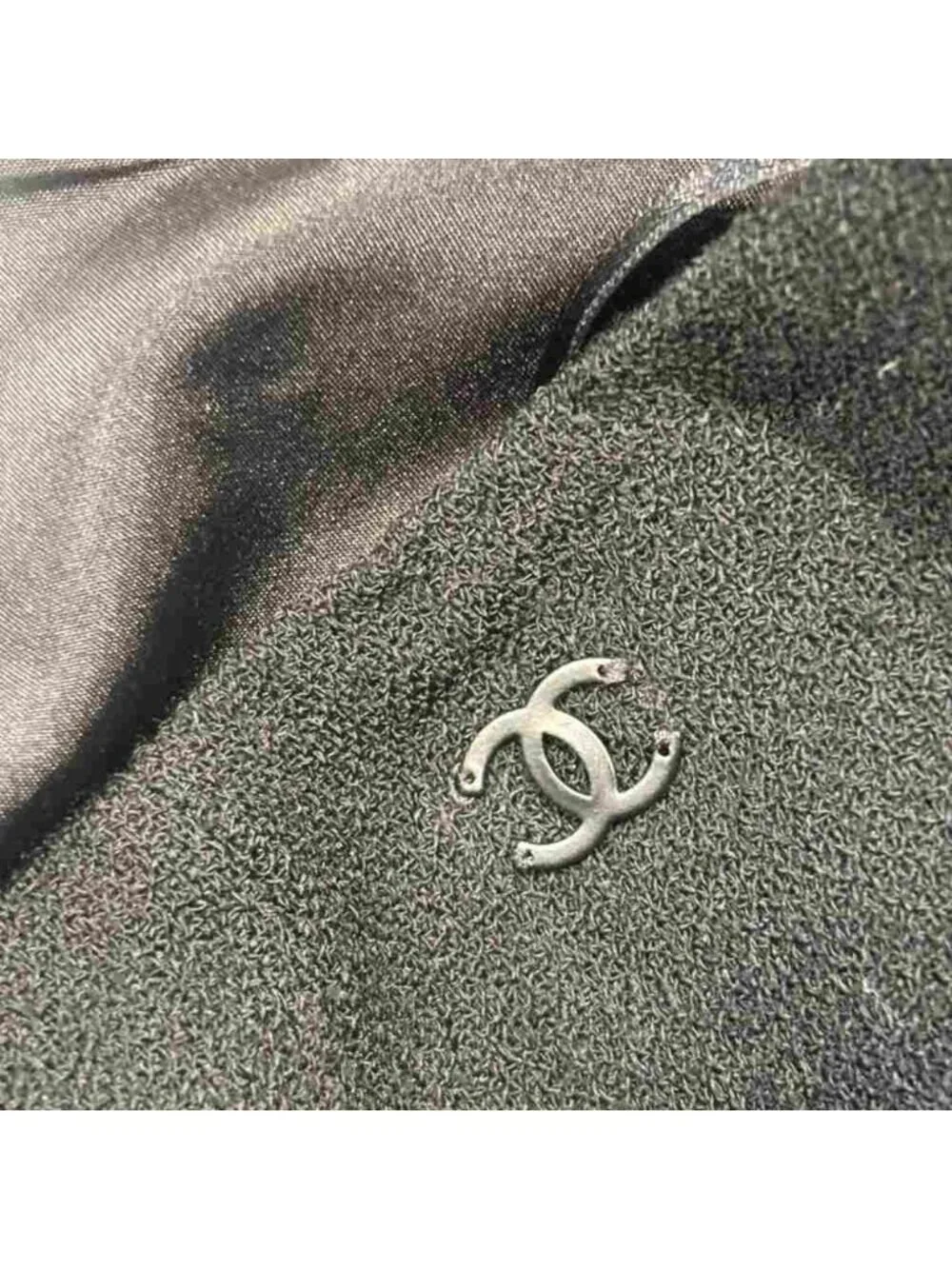 CHANEL name tight