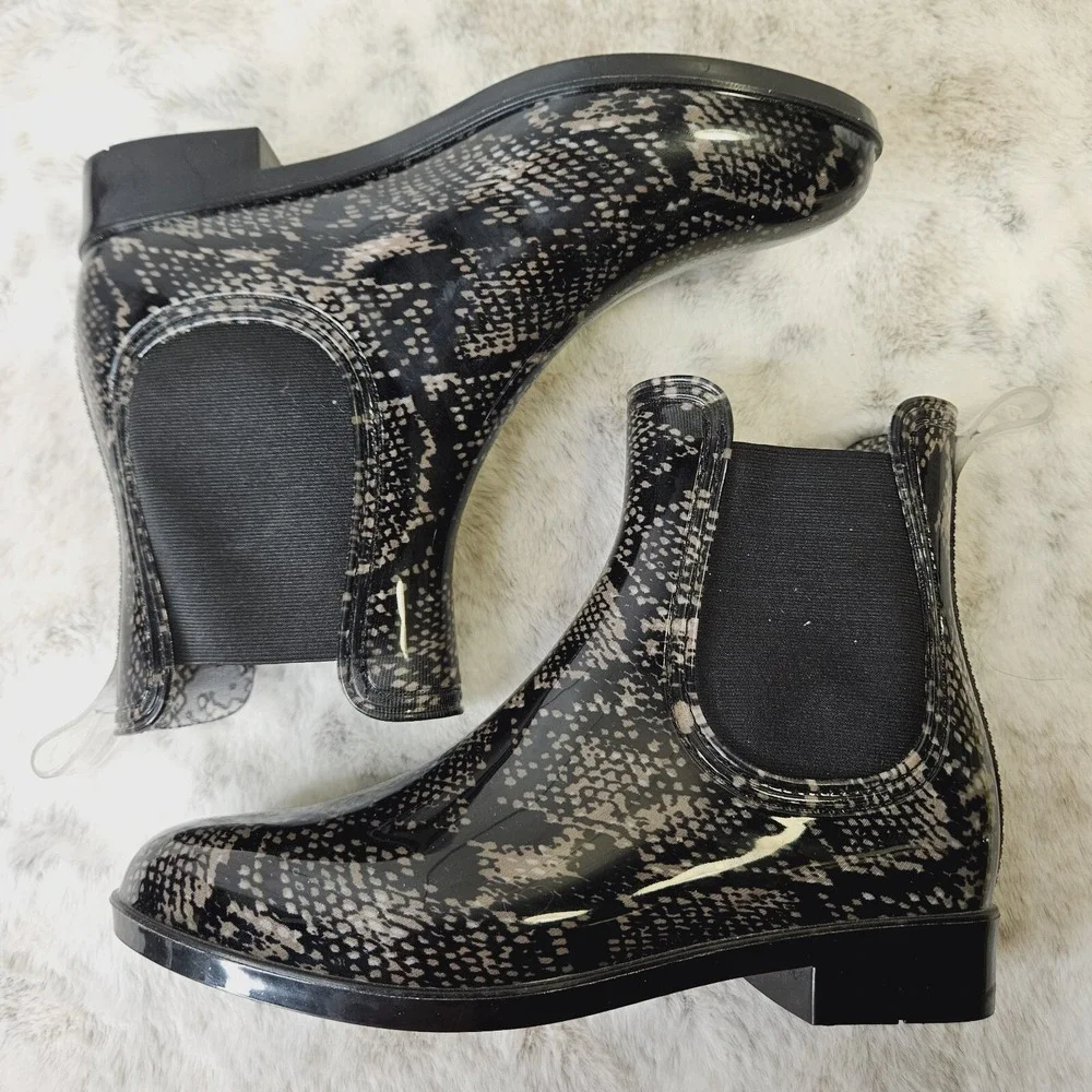 INC International Concepts Womens‎ Size 6 Snake Print Pull-on Ankle Rain Boots
