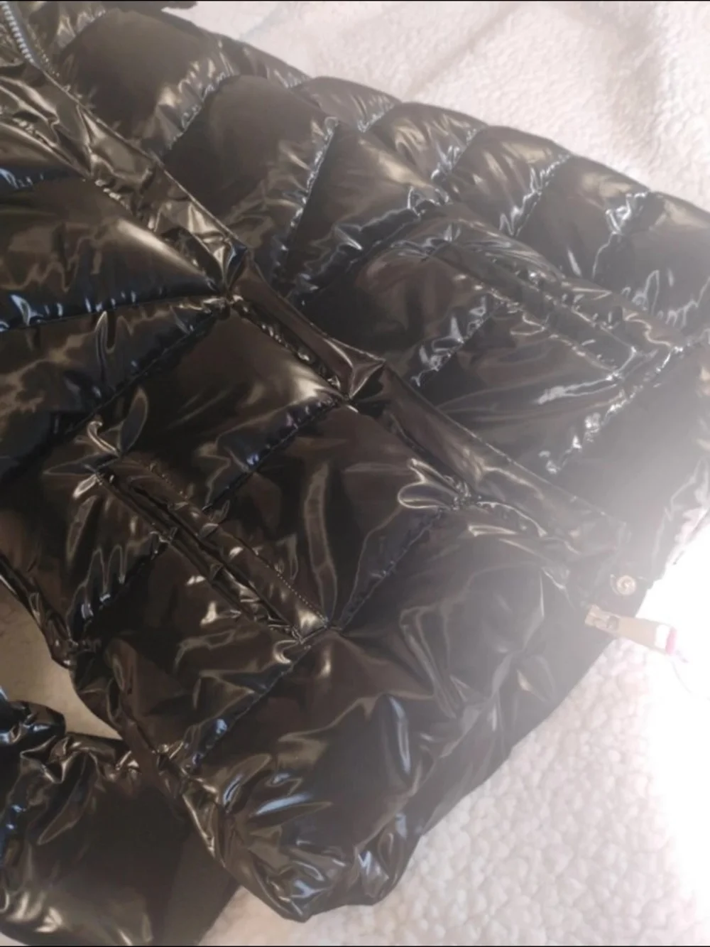 Justice glossy black