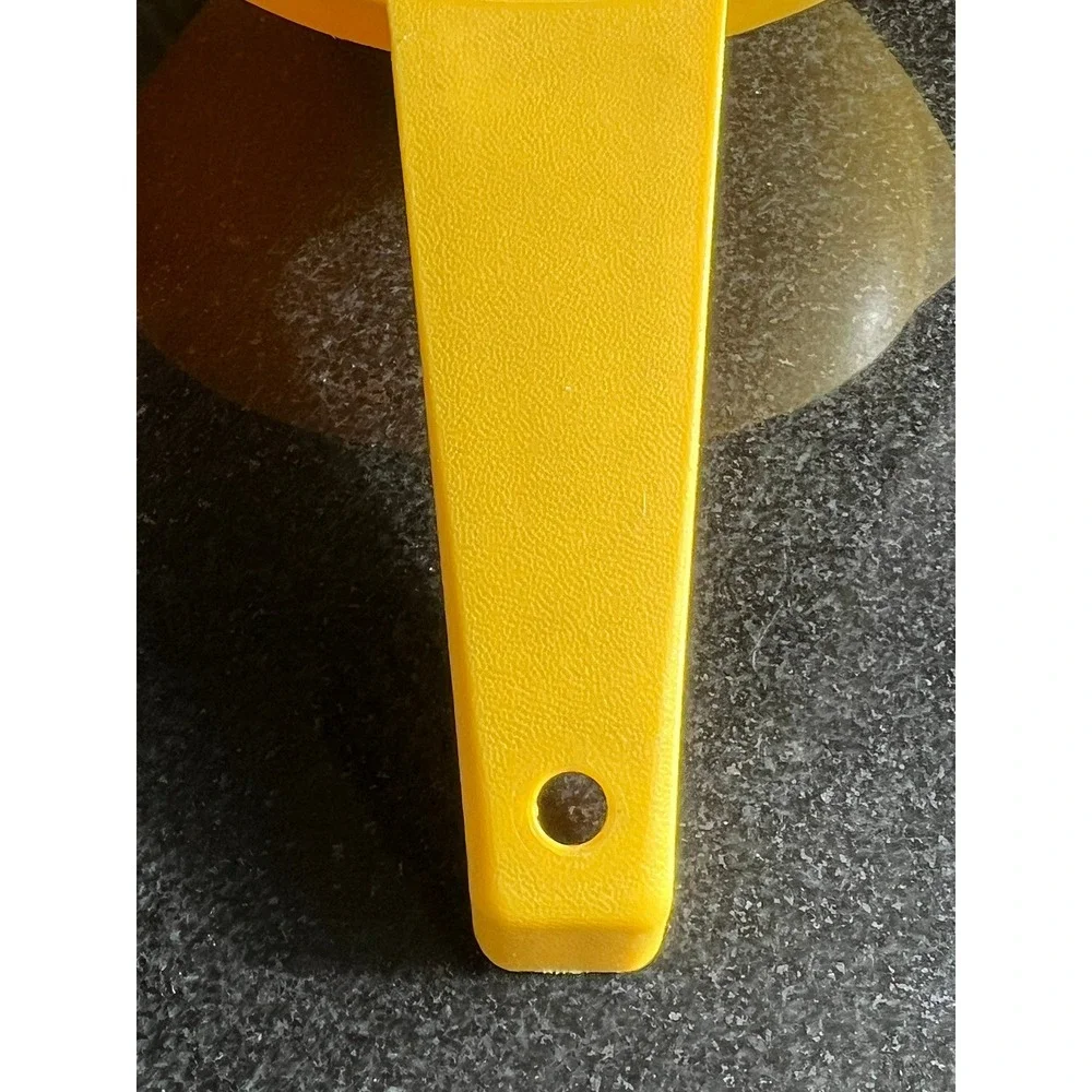 Vintage TUPPERWARE Yellow Colander Strainer #1200-3‎ One Quart EUC