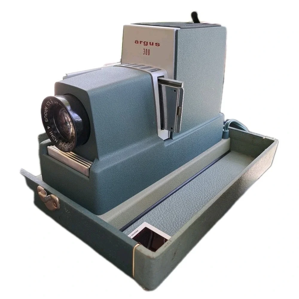 Vintage Argus 300 Projector Model‎ lll Series with Manual in Original Box