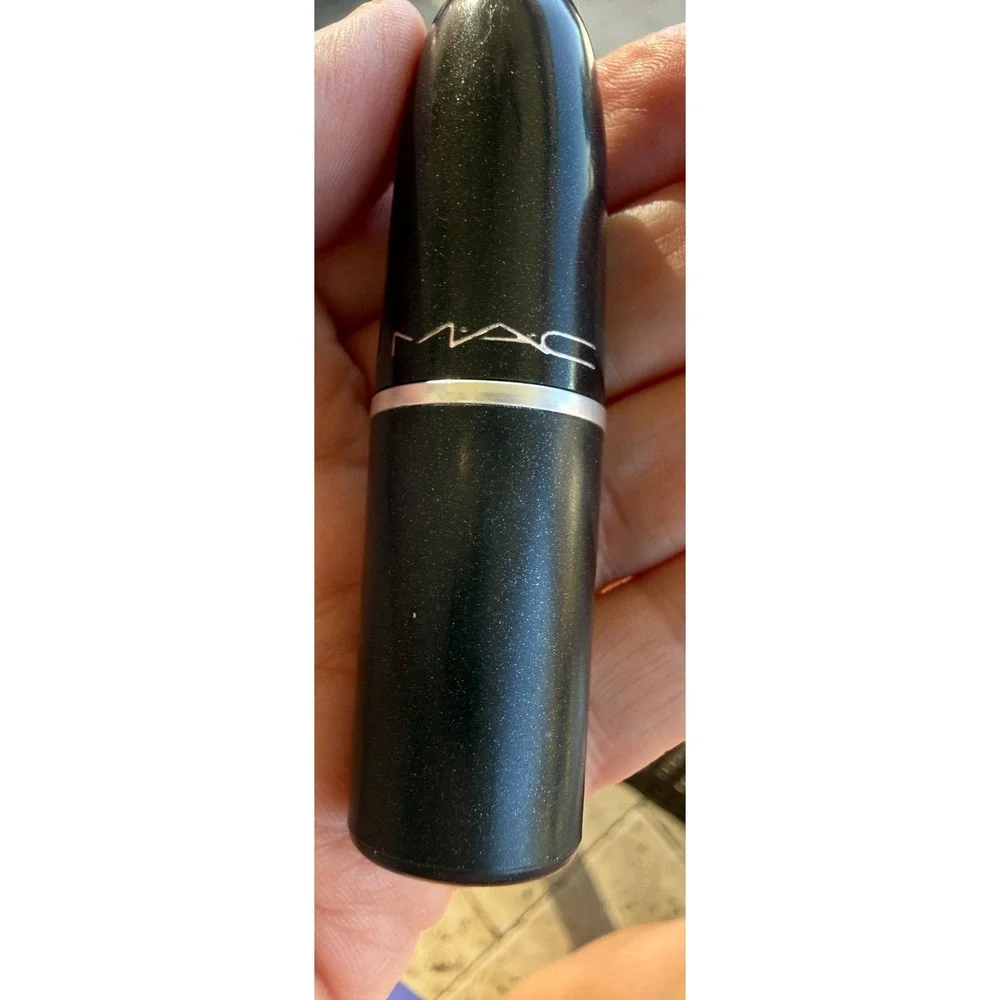 MAC Amplified Lipstick‎ Fusion Pink A44 Bright Fuchsia Creamy Finish 3g USED