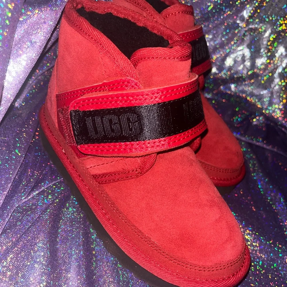 UGG child neumel