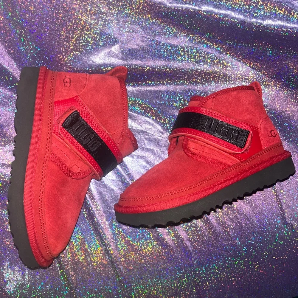 UGG child neumel