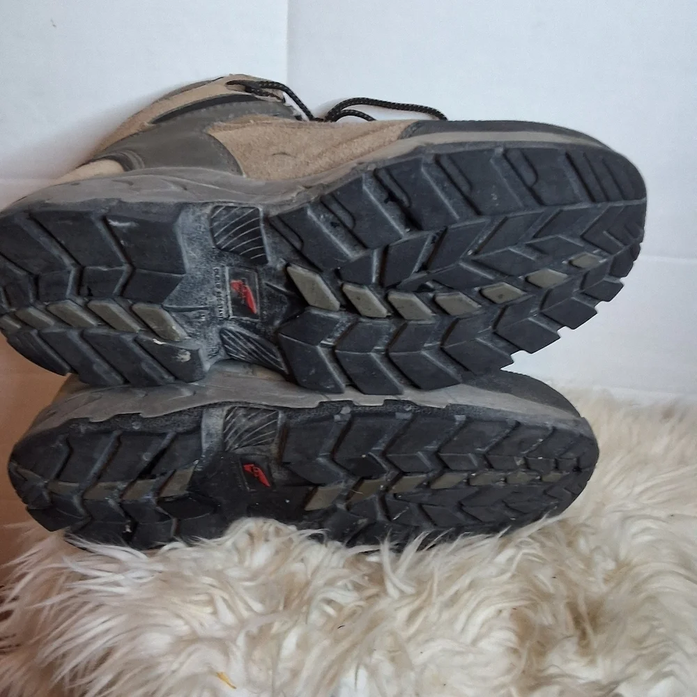 Red Wing Shoes explore outdoors