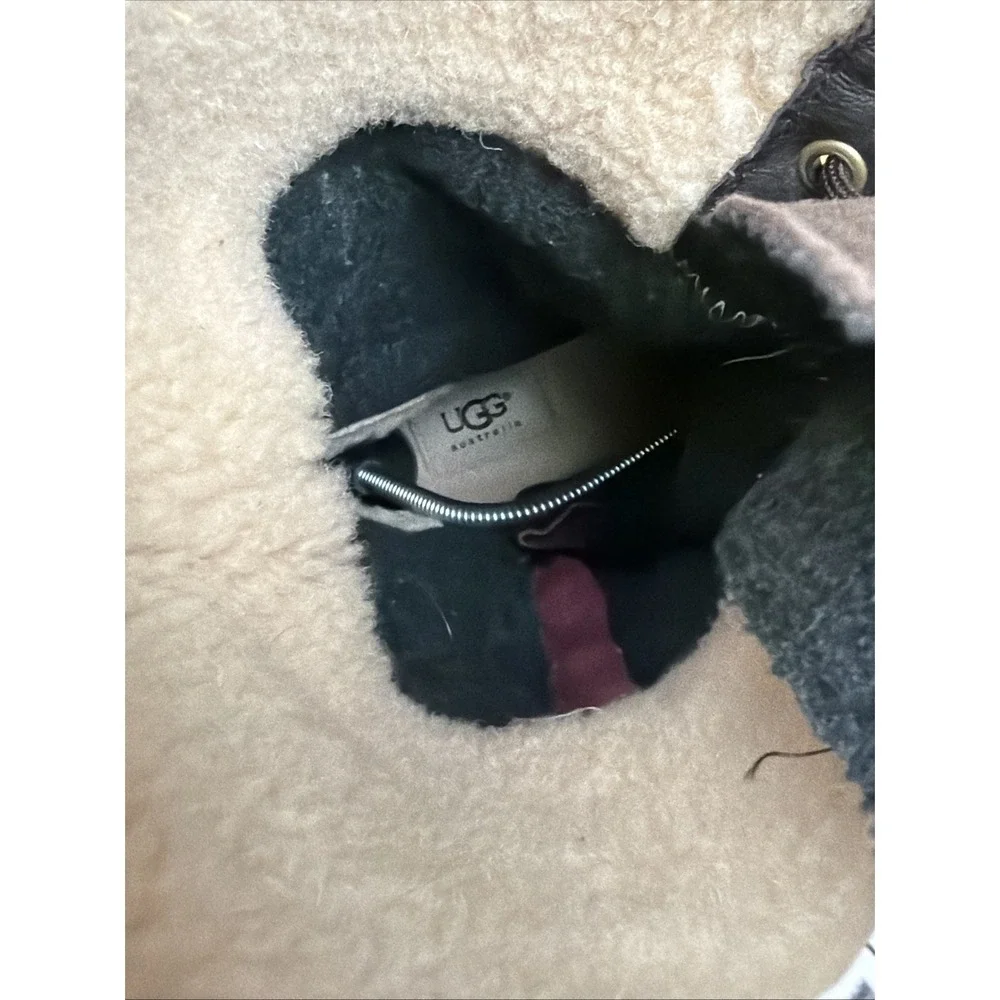 UGG ELSA Winter‎ WATERPROOF Boots Shoes Sherpa Interior Leather Brown Women's 9