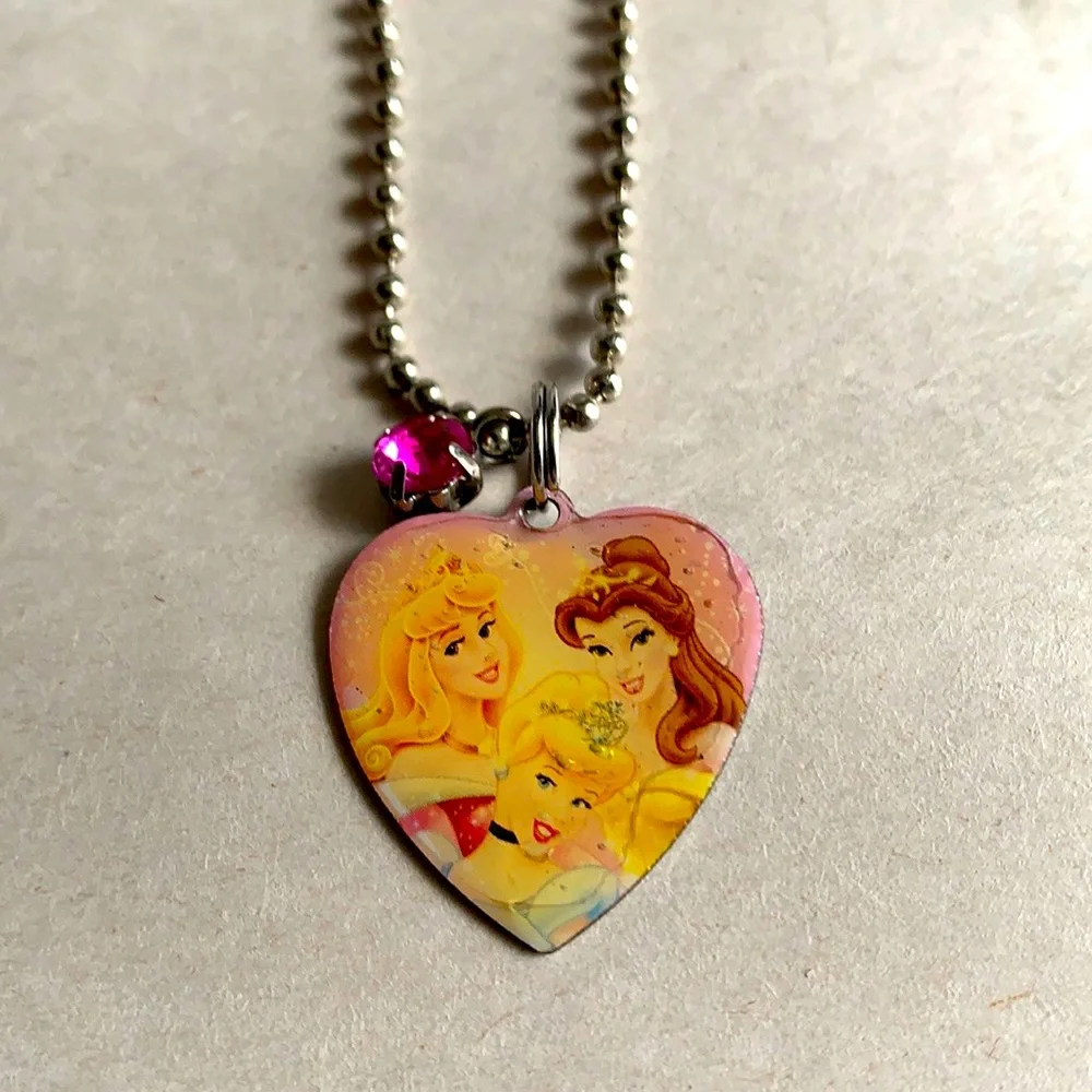 Disney Frozen Themed Silver Toned Necklace Pre Owned