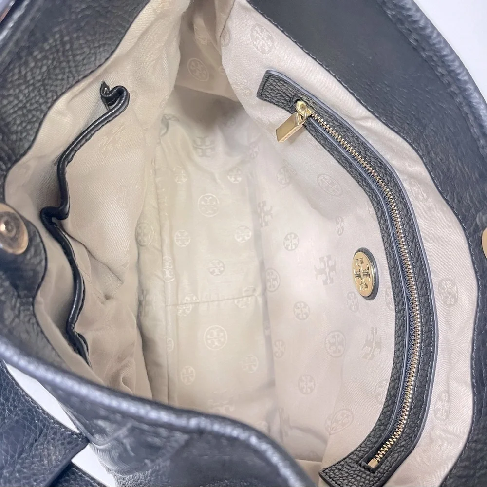 Tory Burch compartment peal