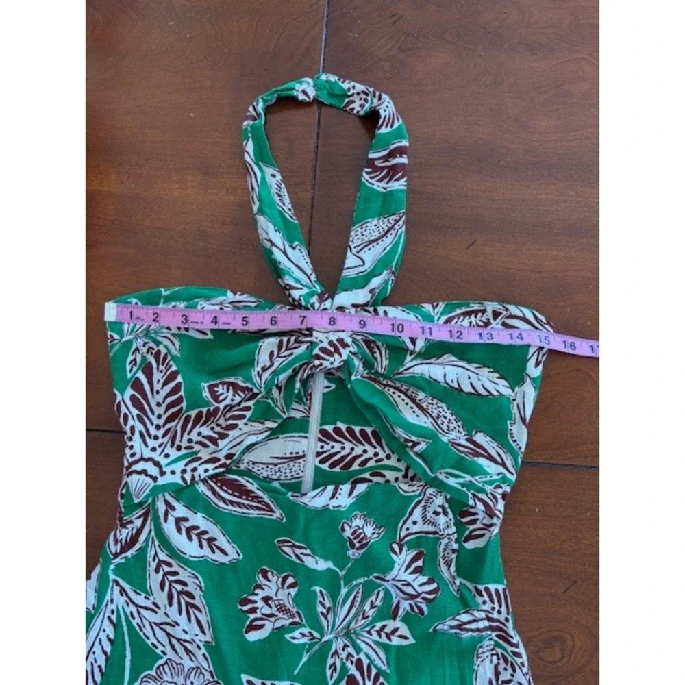 Zara excellent neckline