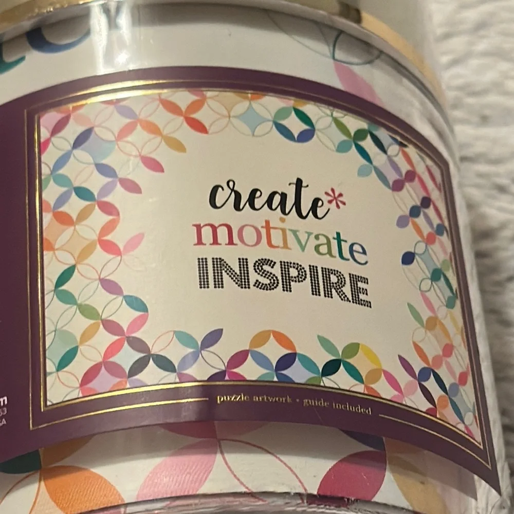 Erin Condren features luxurious design