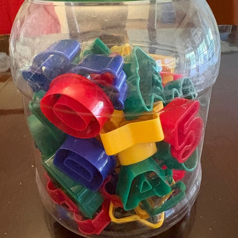 Lakeshore‎ Learning Dough Cutters Bucket 53 pieces Alphabet Numbers Shapes RA188