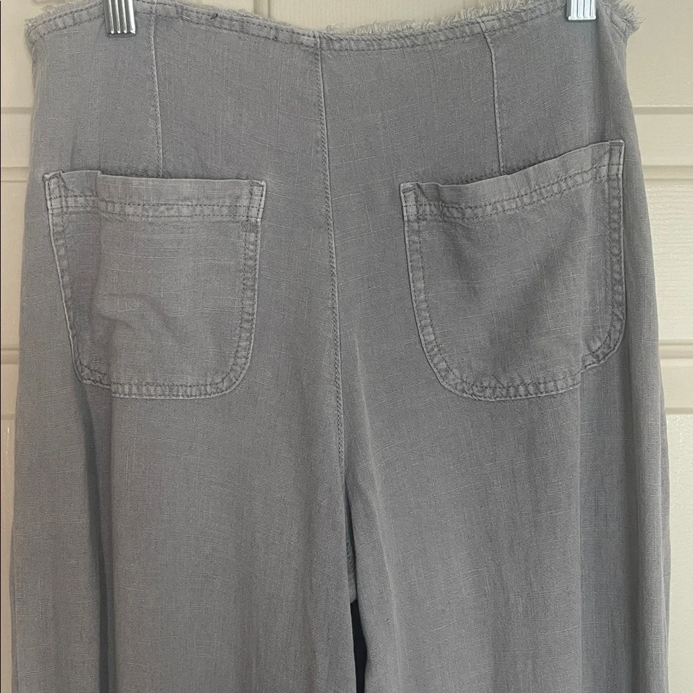H&M light gray