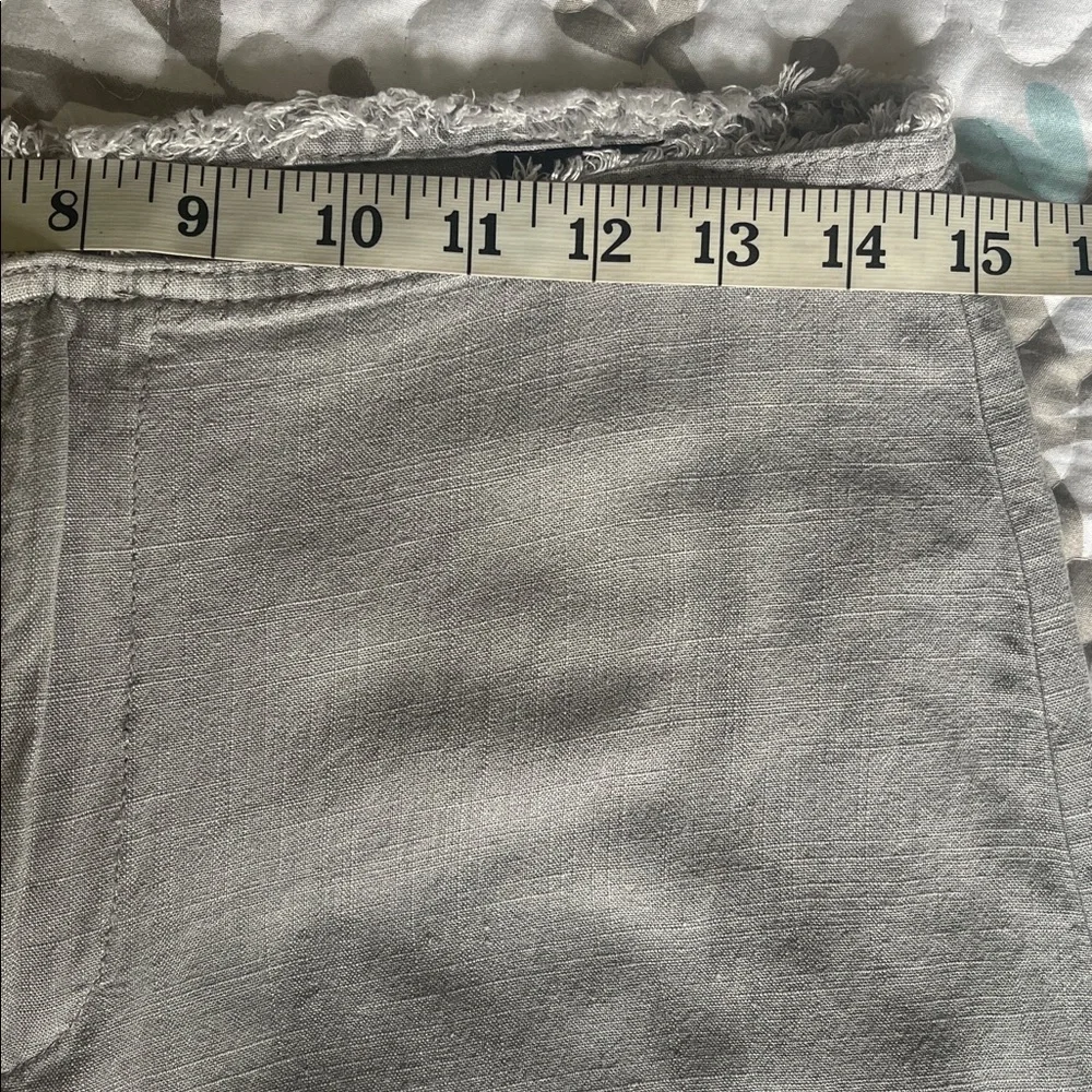 H&M light gray