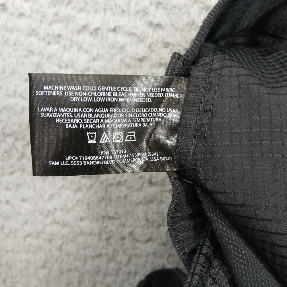 Banana Republic activewear or brand