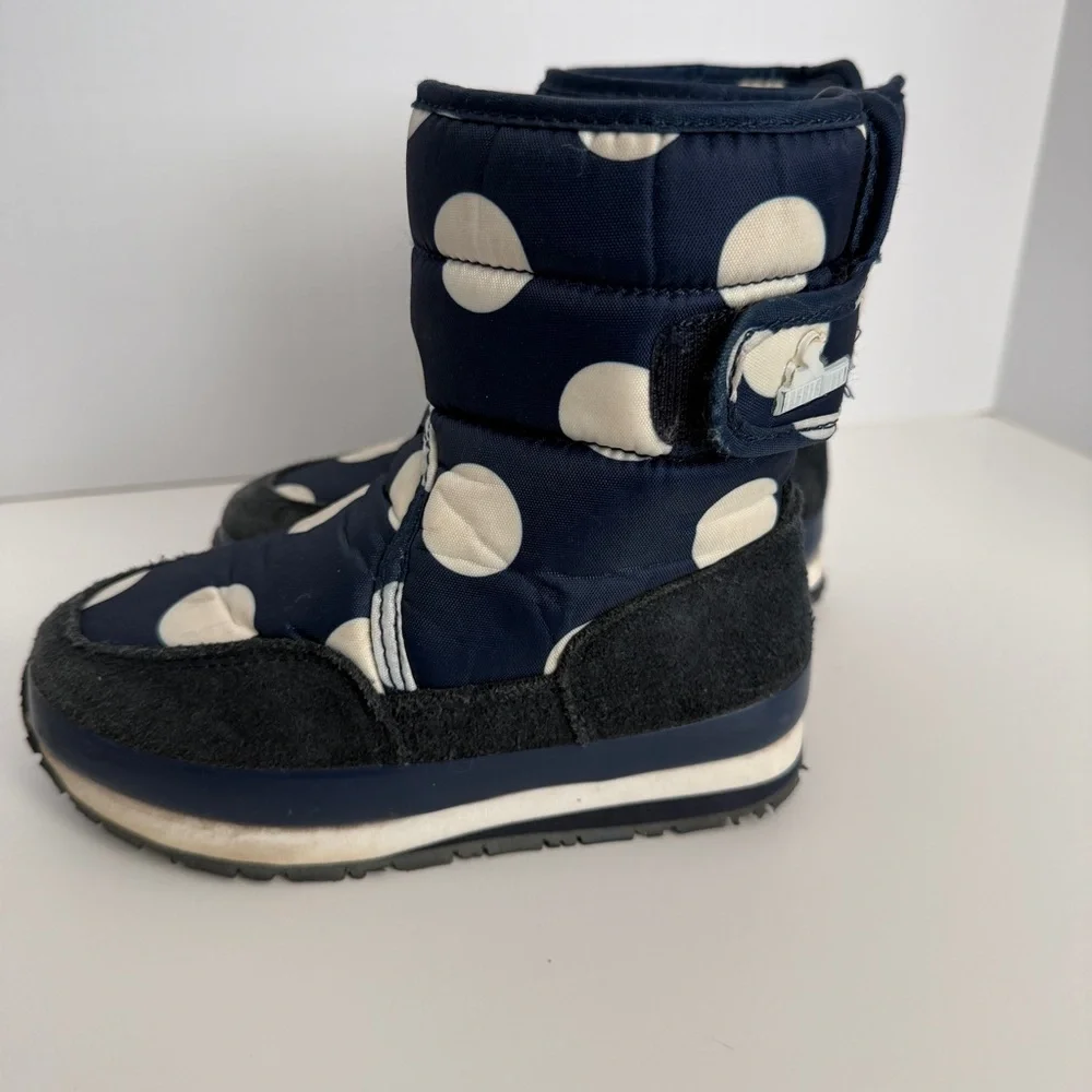 Rubber Ducky Productions, Inc. stylish winter