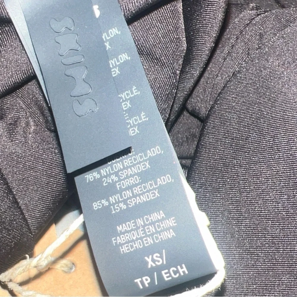 SKIMS neckline cold