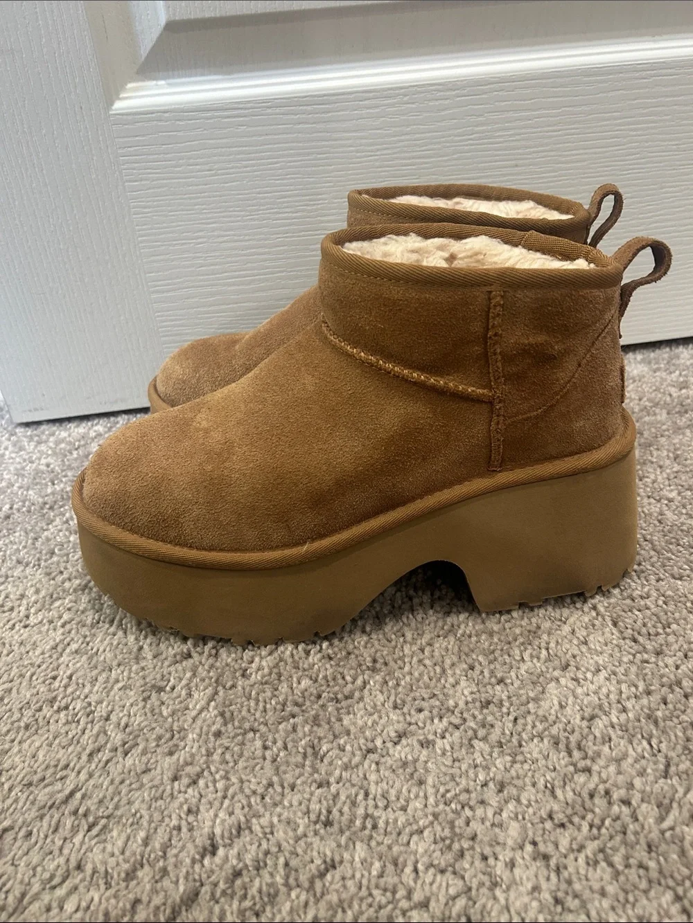 UGG classic ankle