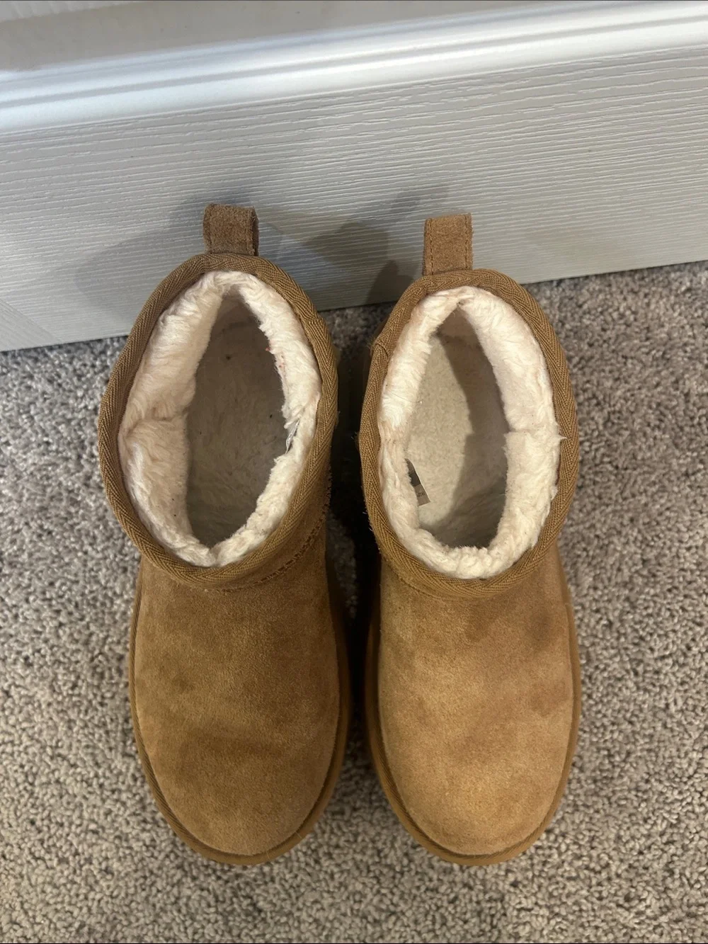 UGG classic ankle