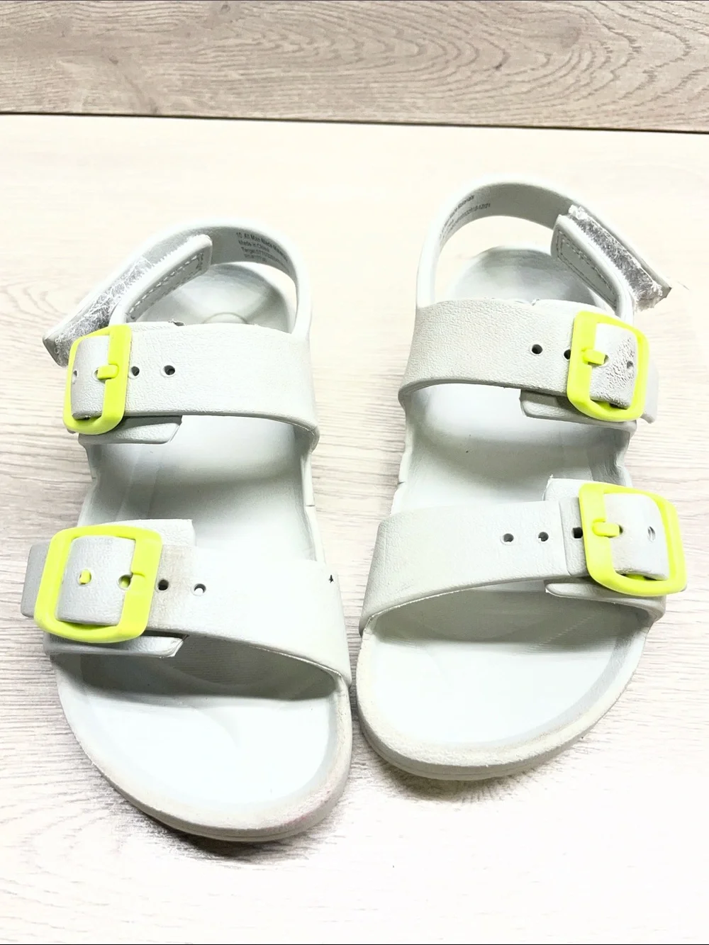 Cat & Jack White Sandals with Neon Yellow Buckles #1122