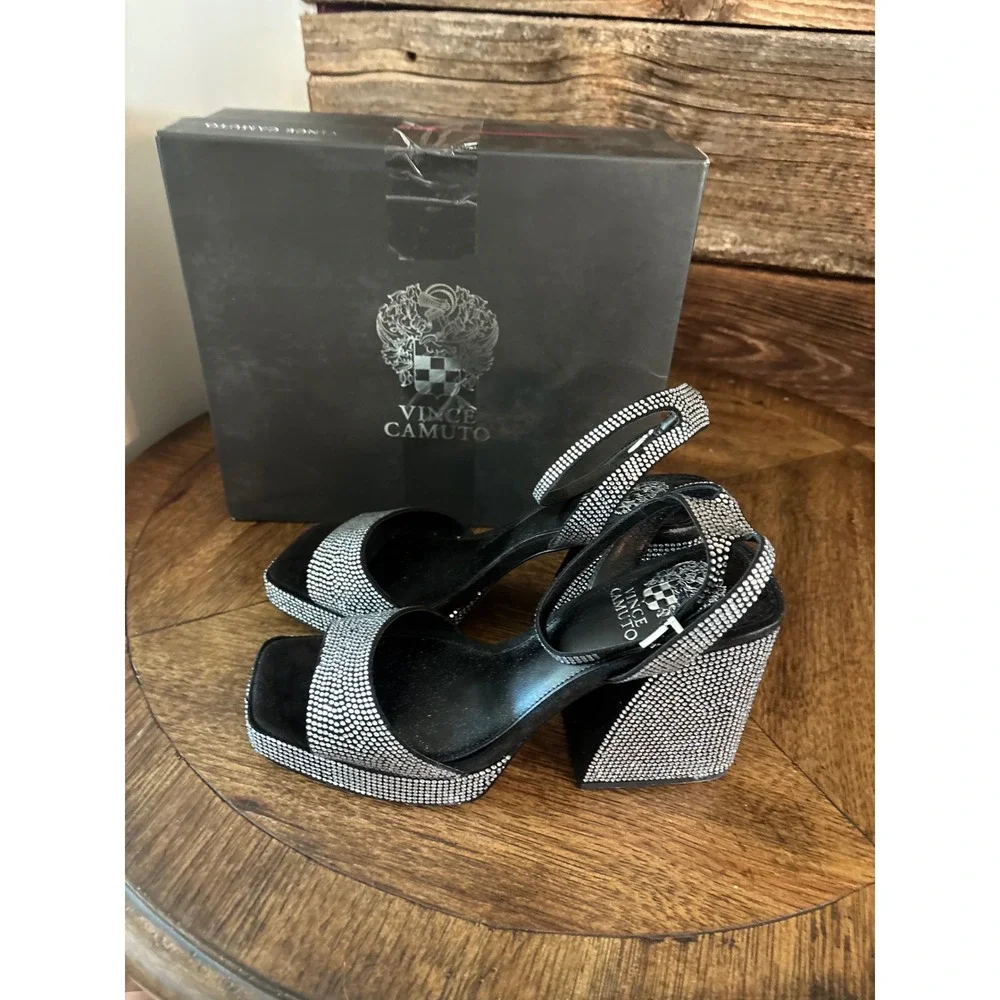 Vince Camuto vince camuto