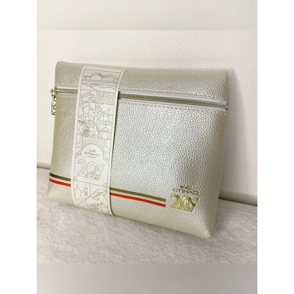Etihad 20th Anniversary Amenity Kit Toiletry Bag ESPA Business Class Gold Ivory