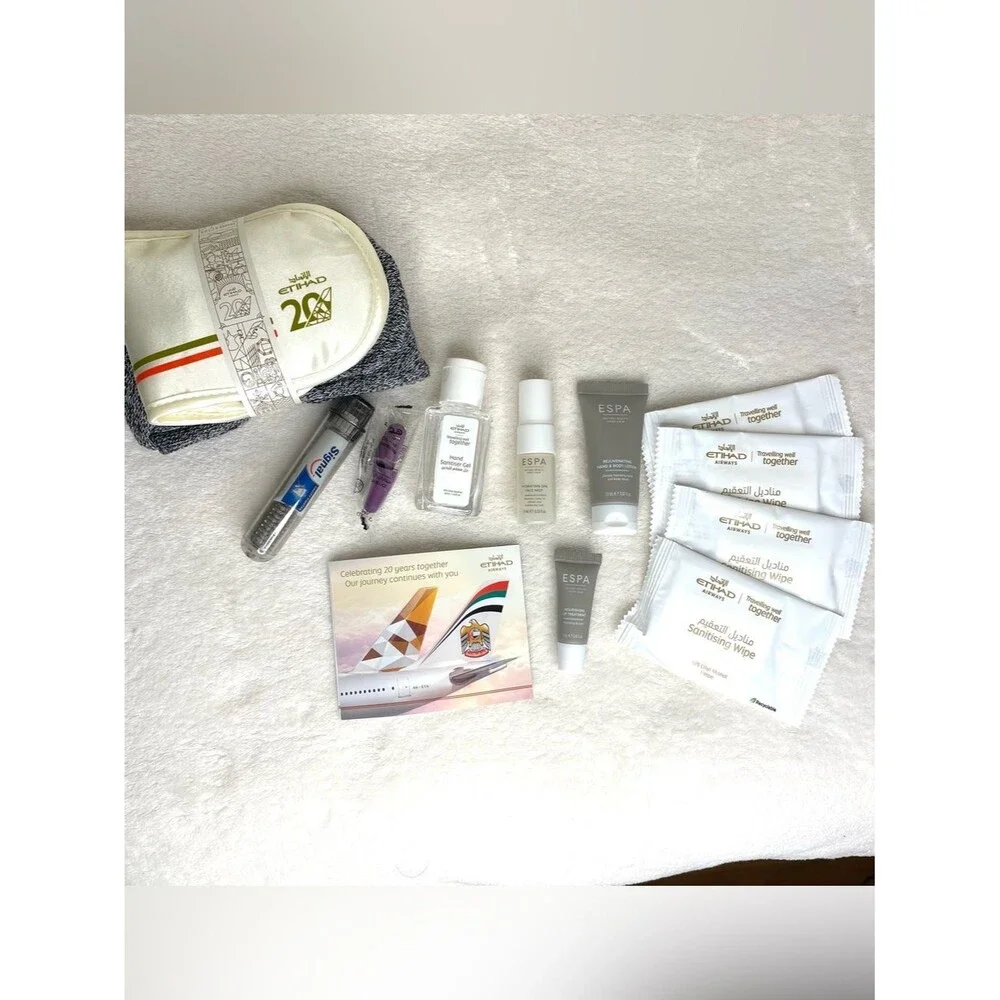 Etihad 20th Anniversary Amenity Kit Toiletry Bag ESPA Business Class Gold Ivory