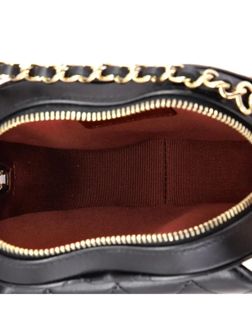 CHANEL elevate your
