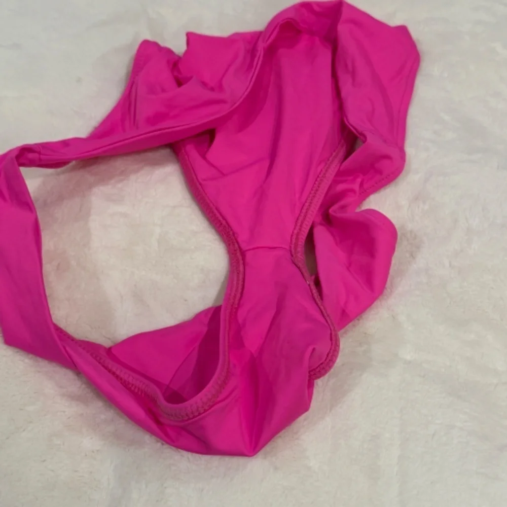 Frankies Bikinis new without