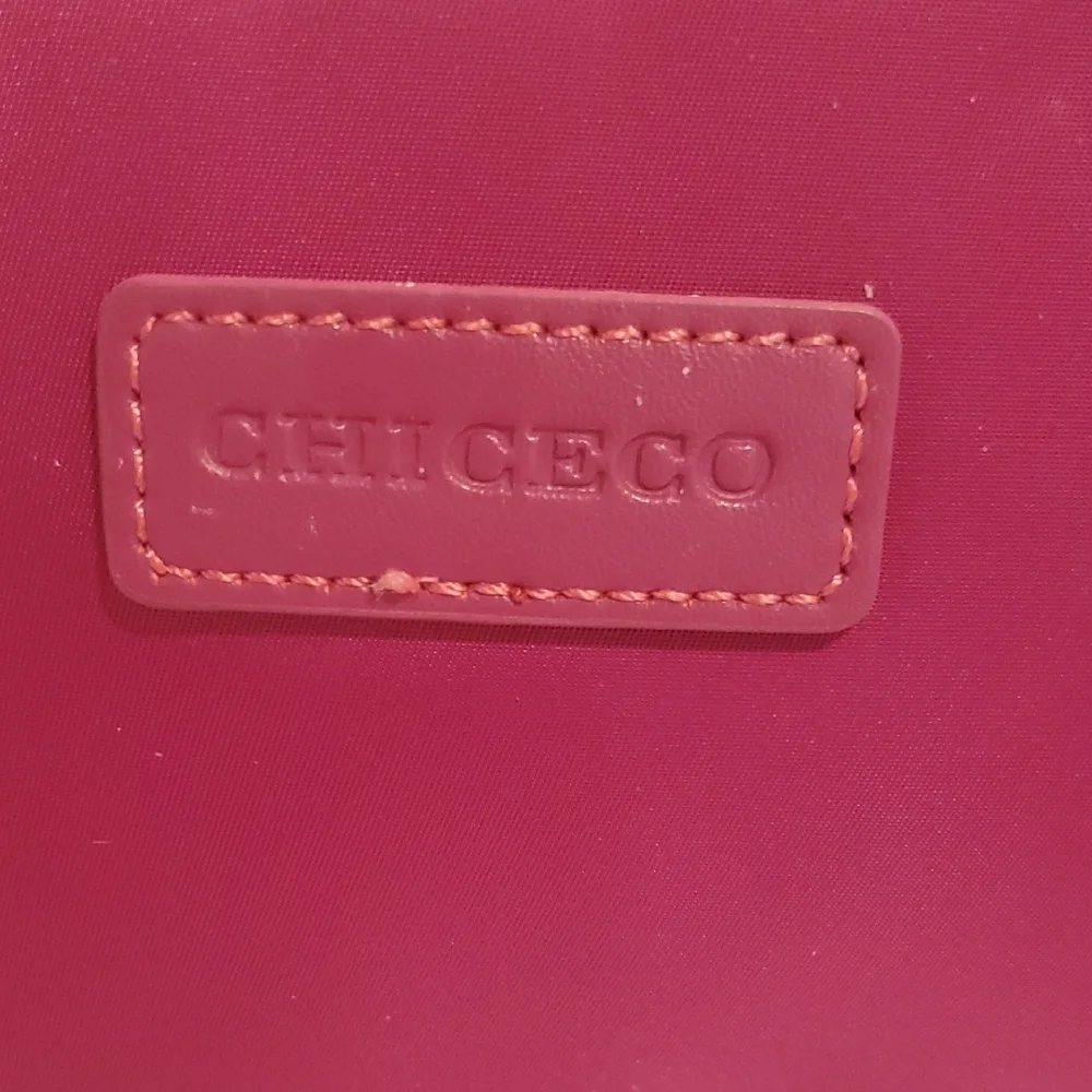 Chiceco toss perfume