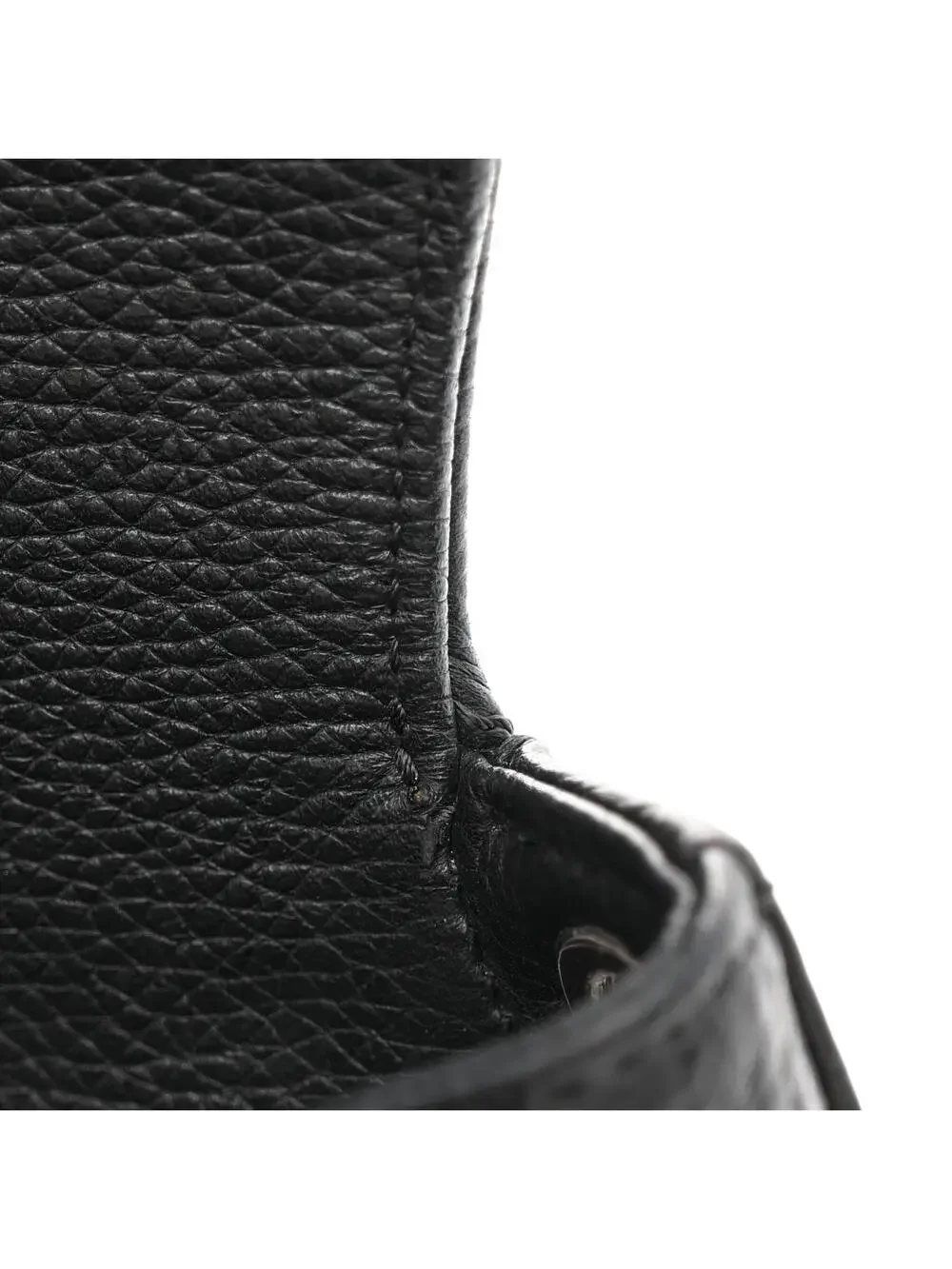 CHANEL elevate your