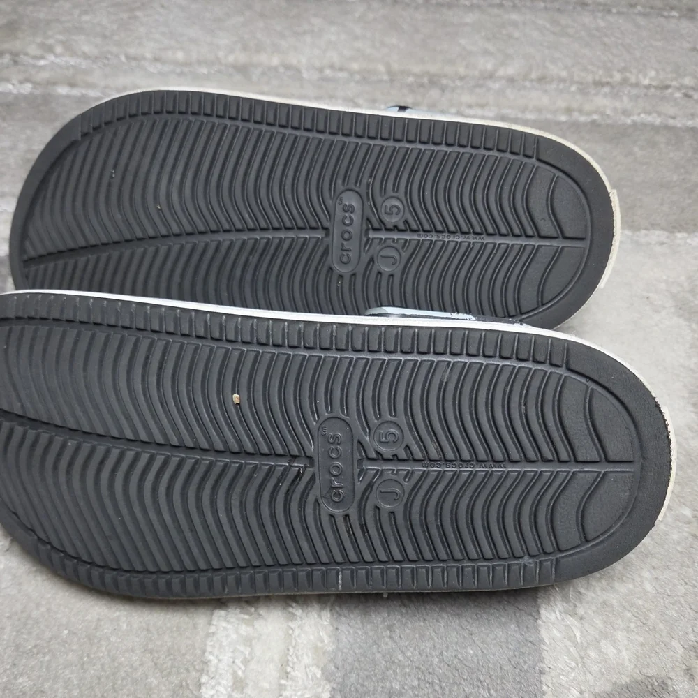 CROCS kids camo