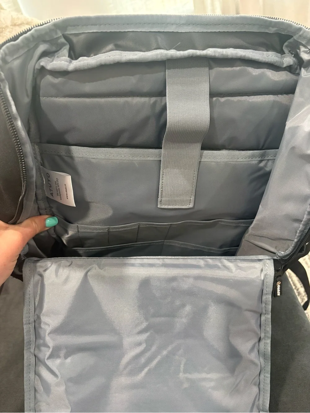 Atuto laptop backpack