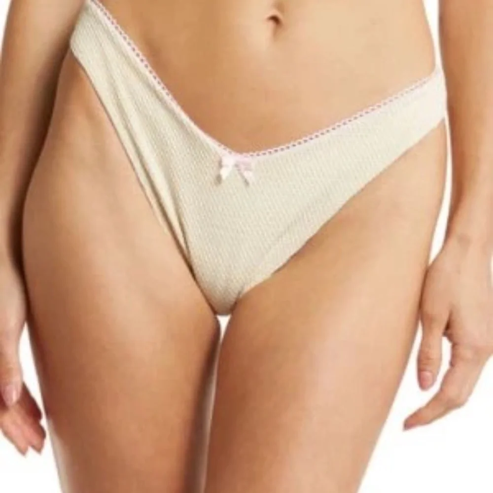 Frankies Bikinis new without