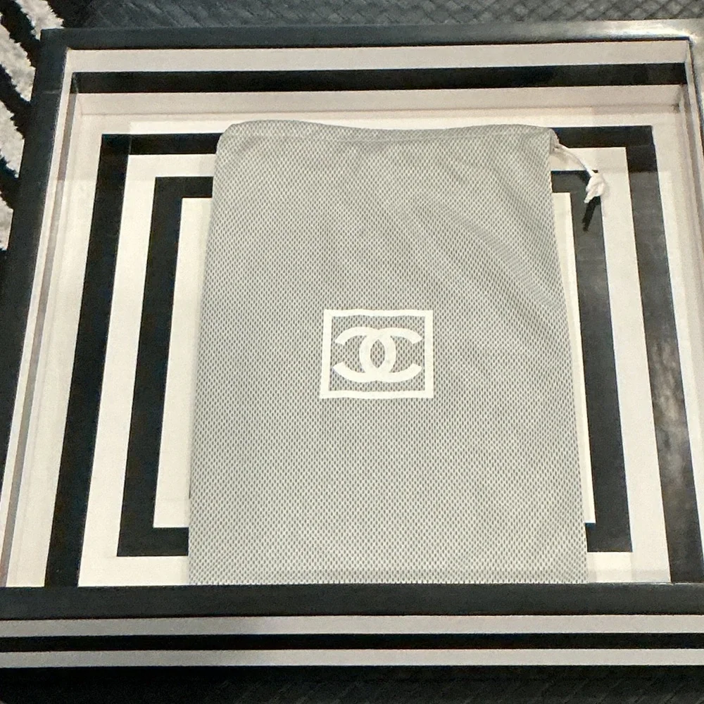 CHANEL rare authentic