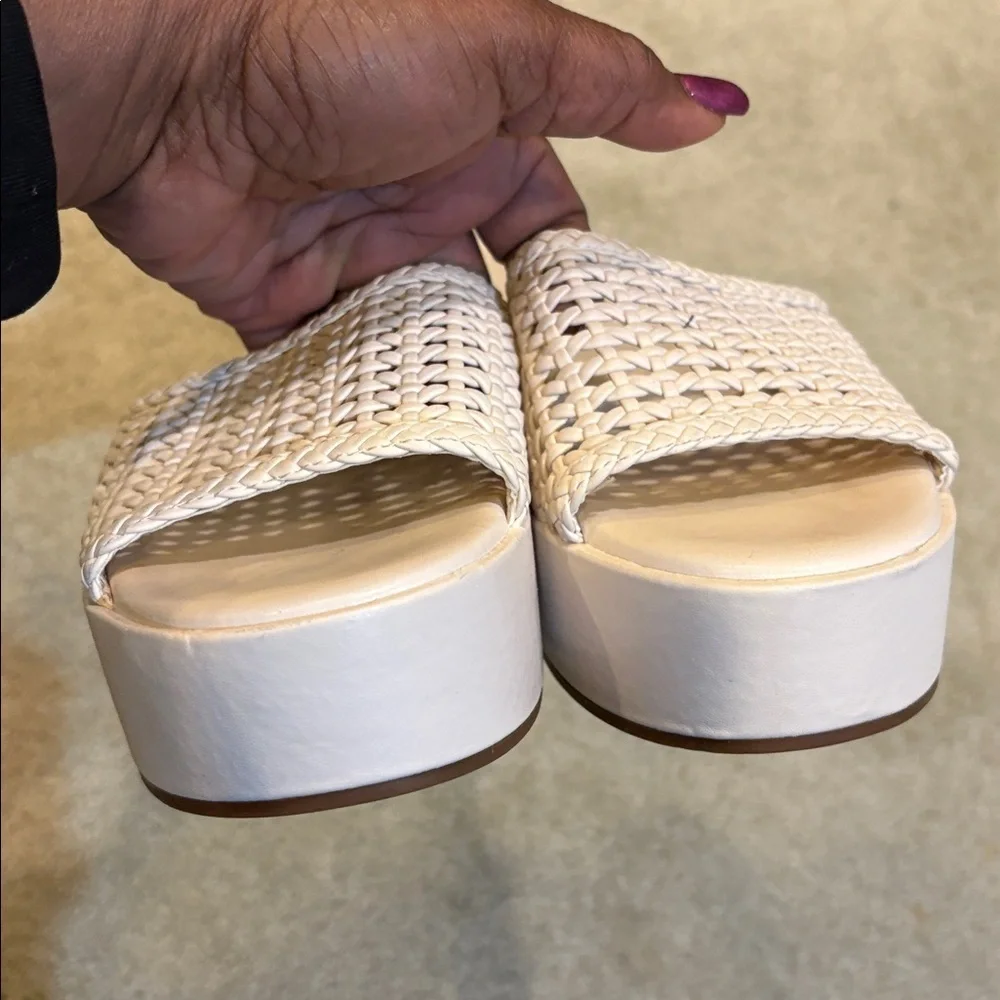 Jessica Simpson chic woven