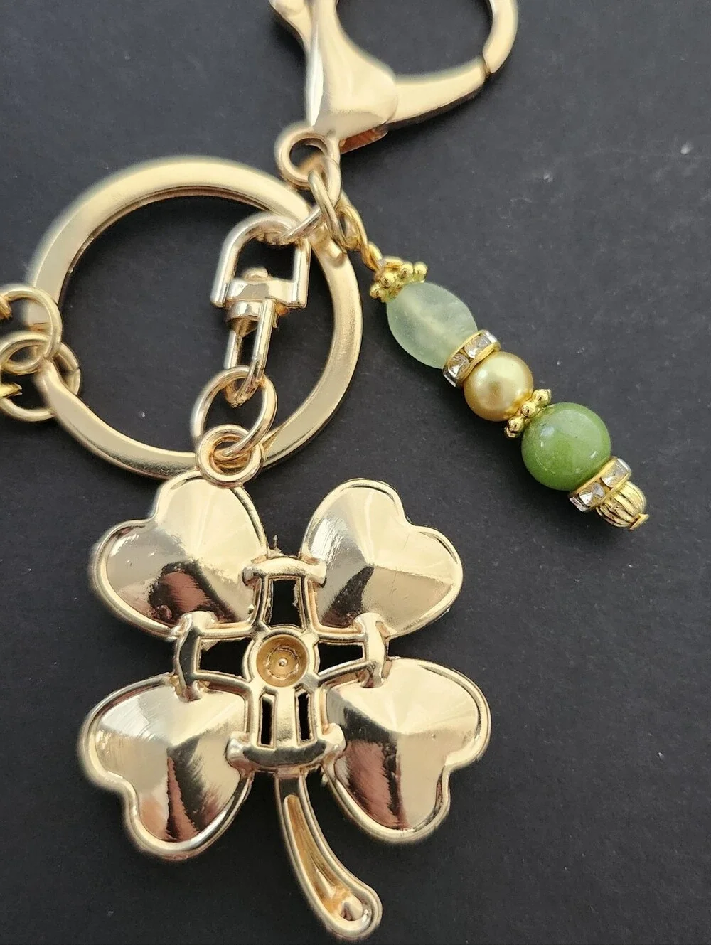 Handcrafted four leaf