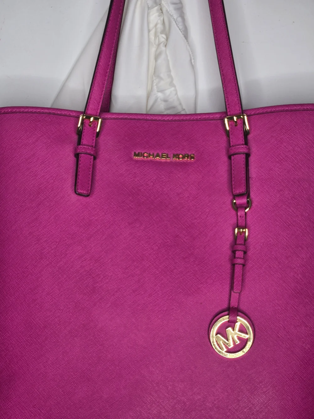 Michael Kors Jet Set Raspberry Saffiano Leather Large Top Zip Pocket Tote Bag