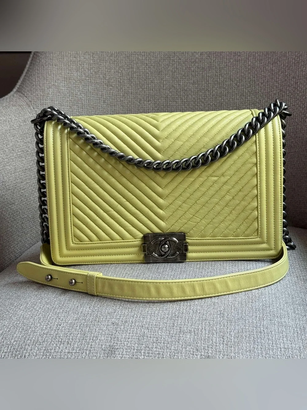 CHANEL Lime Green Chevron Quilted Shoulder Bag with Gunmetal Chain