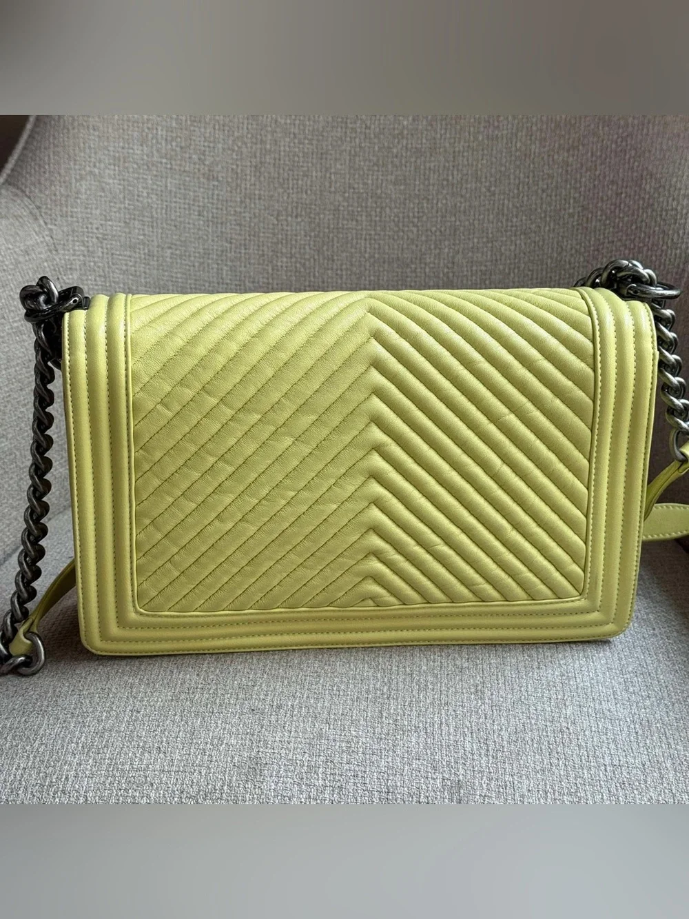 CHANEL classic shoulder