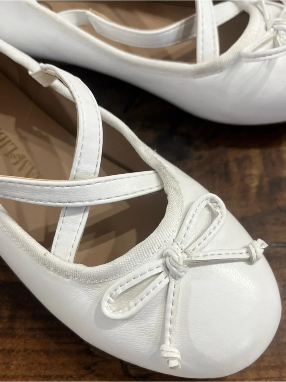 Sam & Libby White Ballet Flats Shoes with Cross Strap size 1