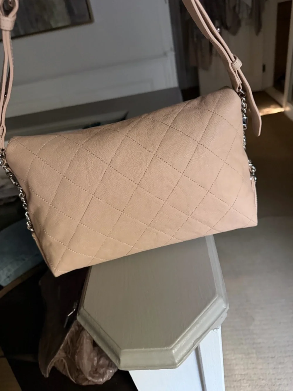 CHANEL shoulder bag
