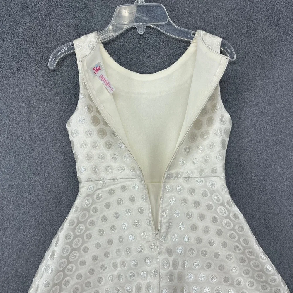 Justice sleeveless party