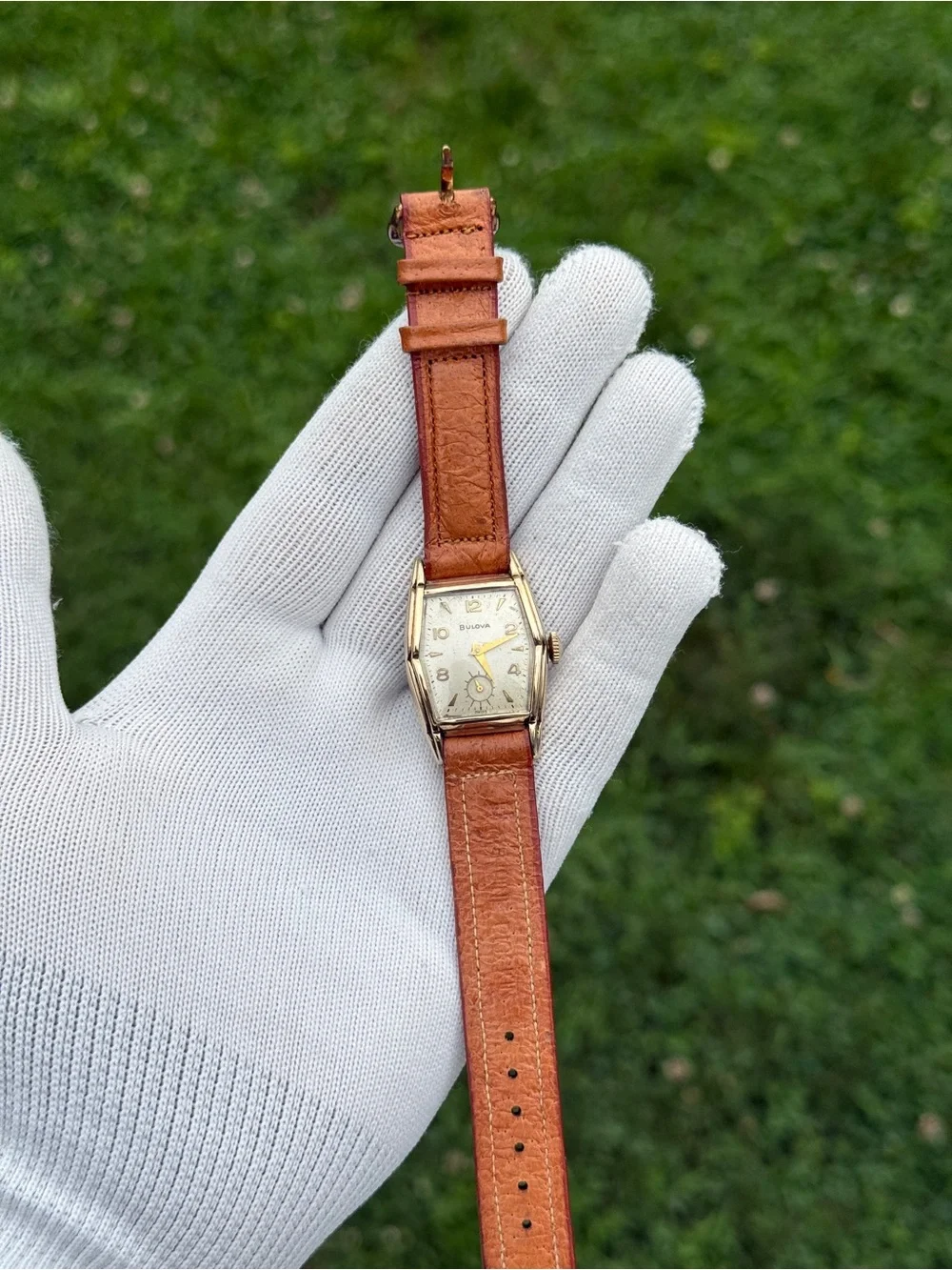 Bulova wristwatch gold