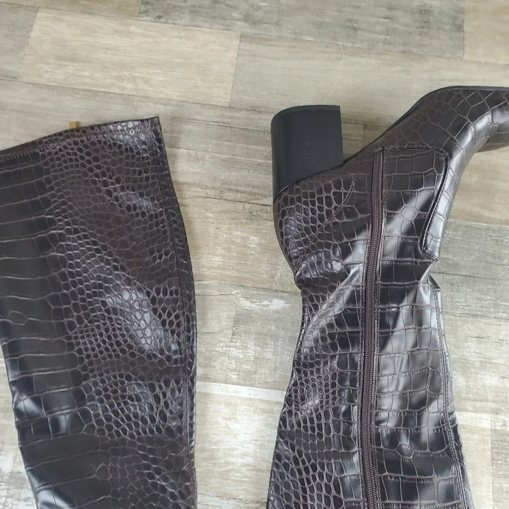 Franco Sarto tried brown