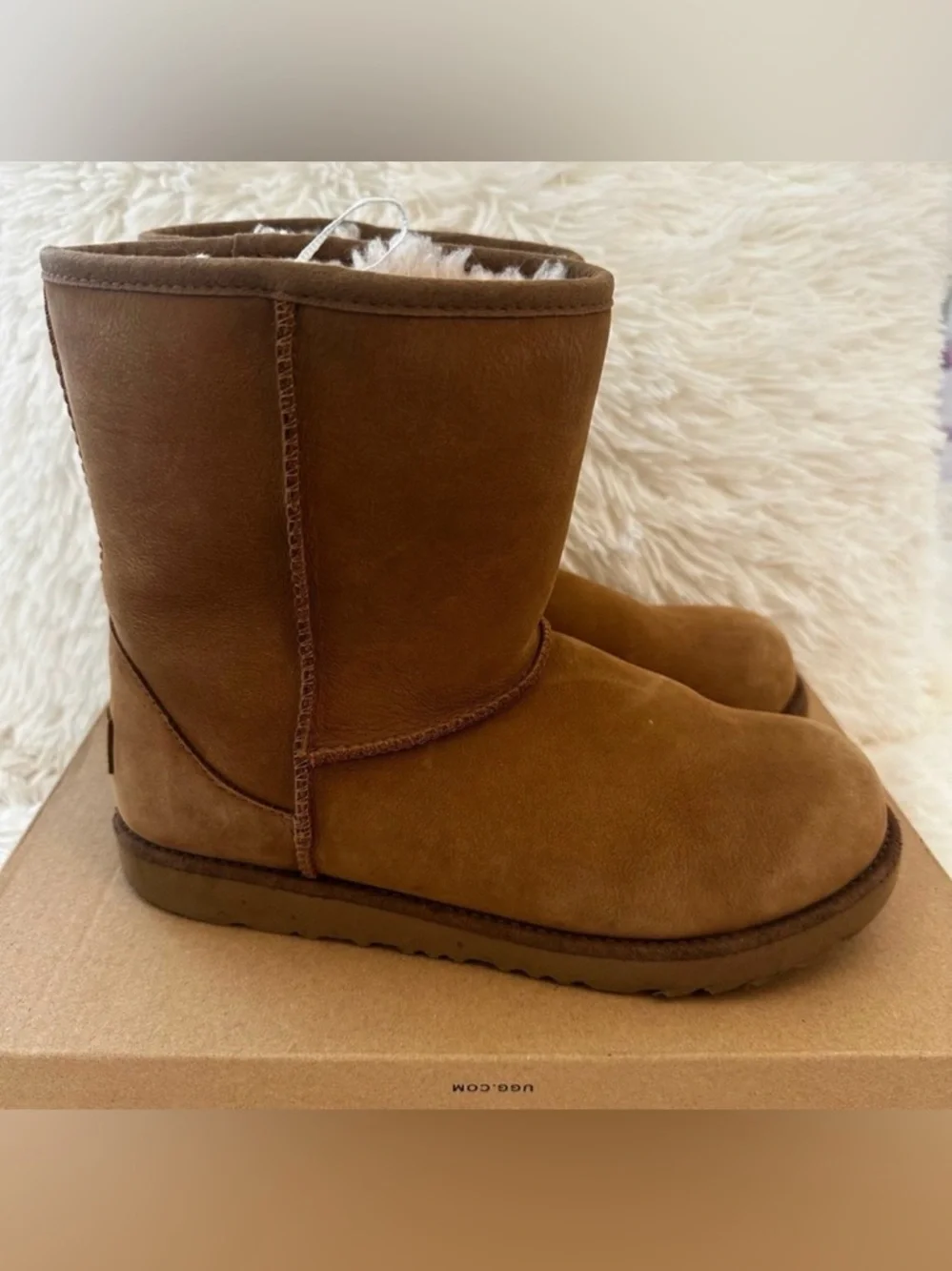 UGG classic short