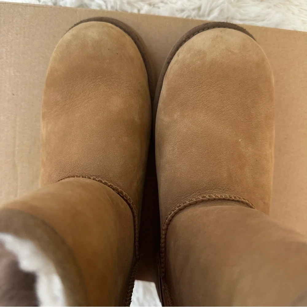 UGG classic short