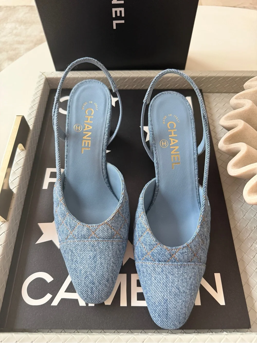 CHANEL insole cap height