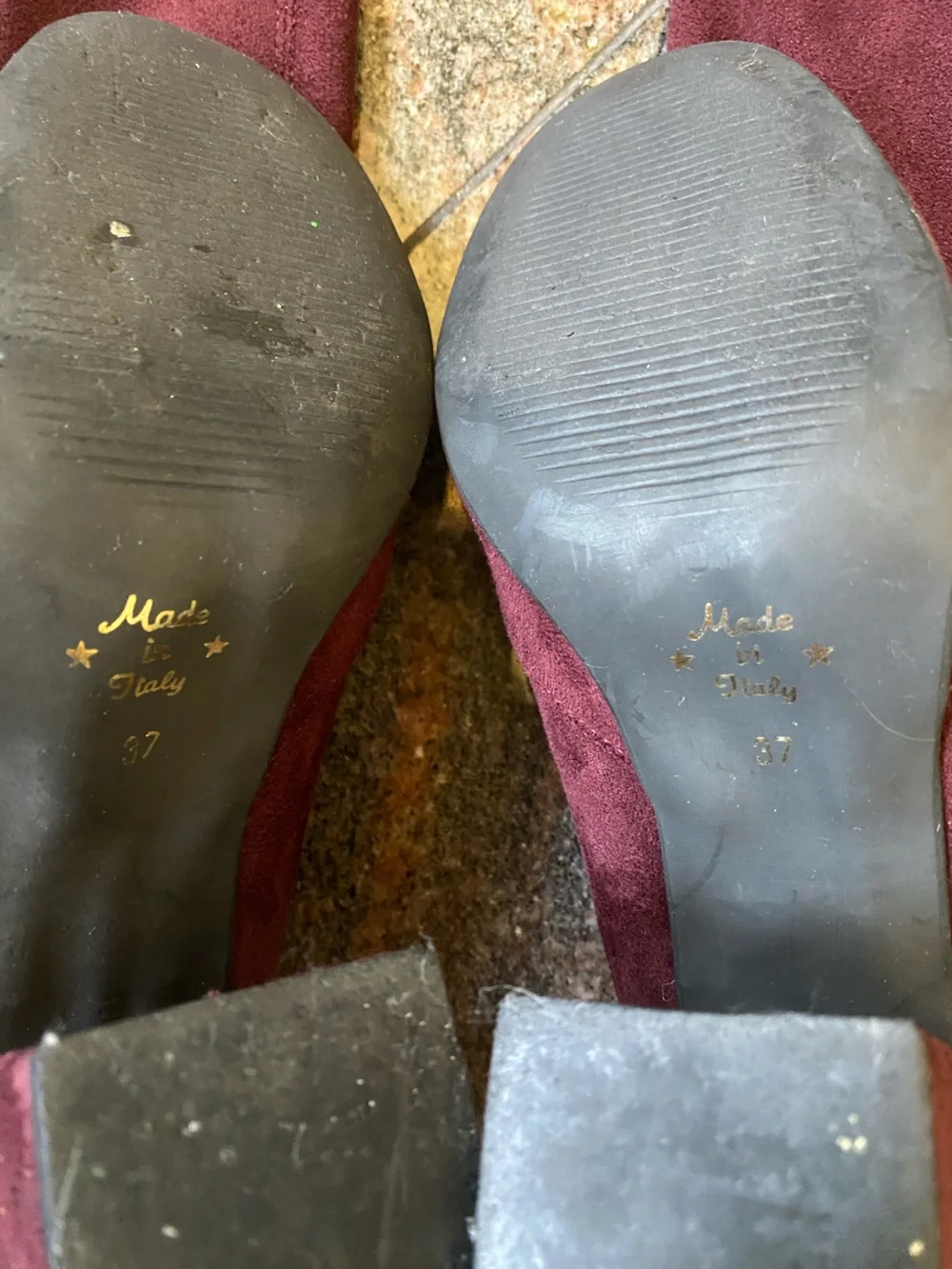 OROSCURO worn couple