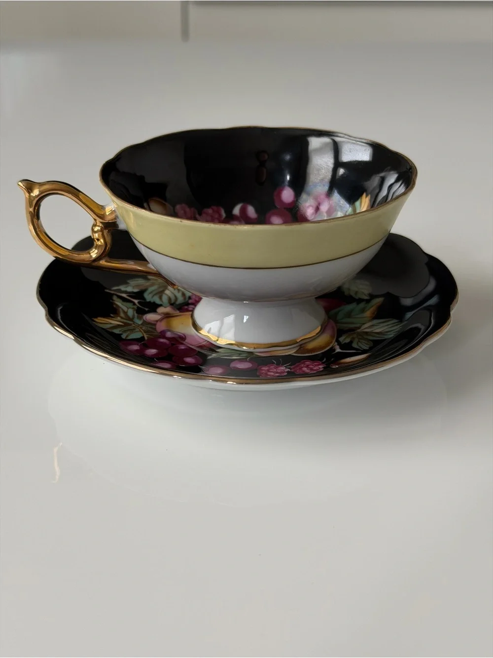 Royal Sealy stunning vintage
